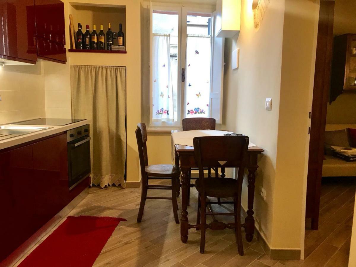 La Casina Del Centro Apartment เปรูจา ภายนอก รูปภาพ